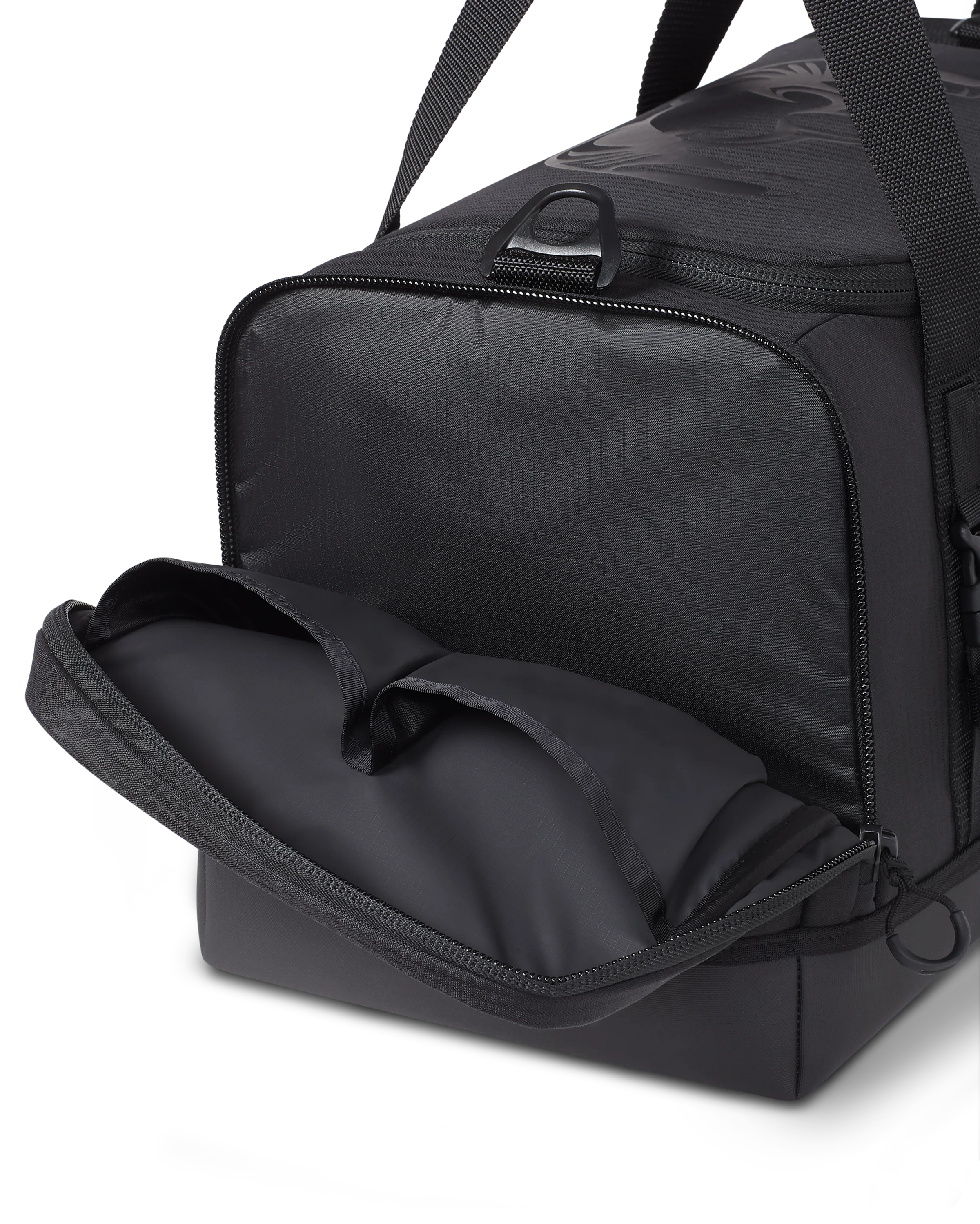 Inner Circle Distance Duffel | Black - Image 4